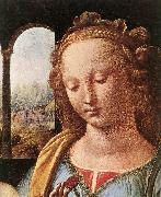 LEONARDO da Vinci Madonna with a Flower (Madonna Benois) g oil on canvas
